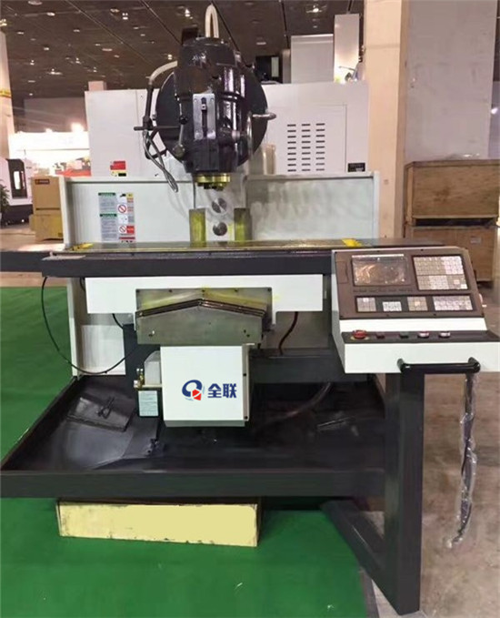 XK6140數控卧式銑(xǐ)床